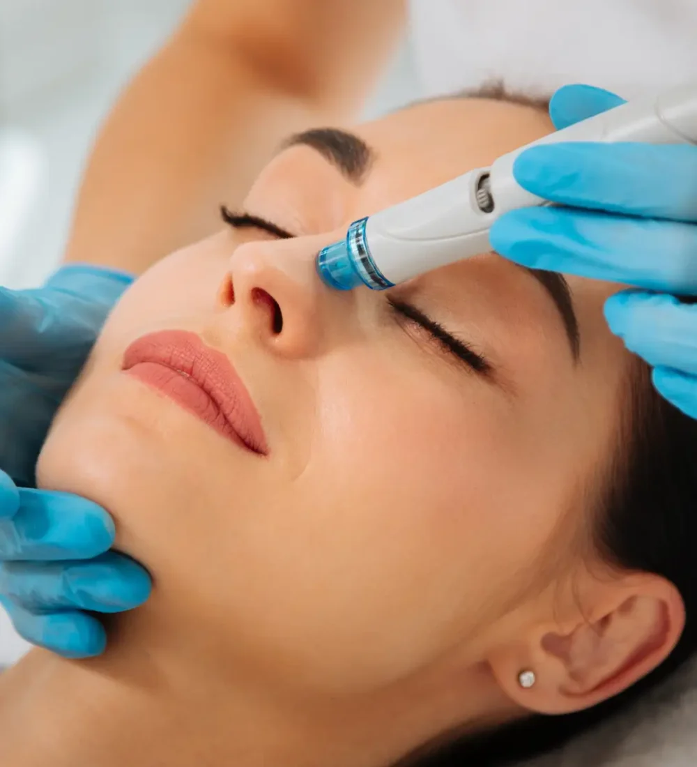 Behandlung Hydrafacial in Rüsselsheim, Wiesbaden, Mainz und Frankfurt bei Salmana Medical Beauty.
